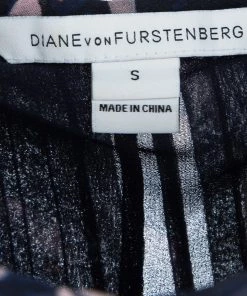 Diane Von Furstenberg Navy Blue Floral Printed Silk Pintucked Holody Maxi Dress S For Women -Diane Von Furstenberg shop luxury women diane von furstenberg used clothes p106135 005