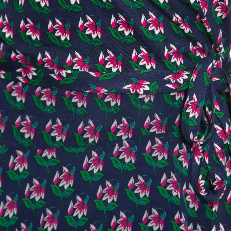 Diane Von Furstenberg Navy Blue Zen Floral Print Irina Wrap Dress M For Women 4 Diane Von Furstenberg Navy Blue Zen Floral Print Irina Wrap Dress M For Women - Image 4