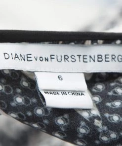 Diane Von Furstenberg Black Printed Silk Shany Jumpsuit M For Women 10 Diane Von Furstenberg Black Printed Silk Shany Jumpsuit M For Women -Diane Von Furstenberg shop luxury women diane von furstenberg used clothes p255352 004