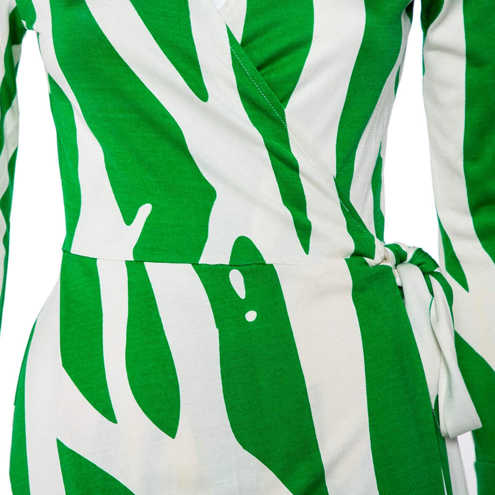 Diane Von Furstenberg Beige & Green Printed Silk Knit Collared Mini Wrap Dress L For Women 4 Diane Von Furstenberg Beige & Green Printed Silk Knit Collared Mini Wrap Dress L For Women - Image 4