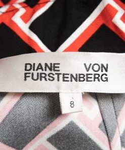 Diane Von Furstenberg Red & Black Printed Stretch Crepe Wide-Leg Trousers M Waist 28" For Women 8 Diane Von Furstenberg Red & Black Printed Stretch Crepe Wide-Leg Trousers M Waist 28" For Women -Diane Von Furstenberg shop luxury women diane von furstenberg used clothes p682798 003