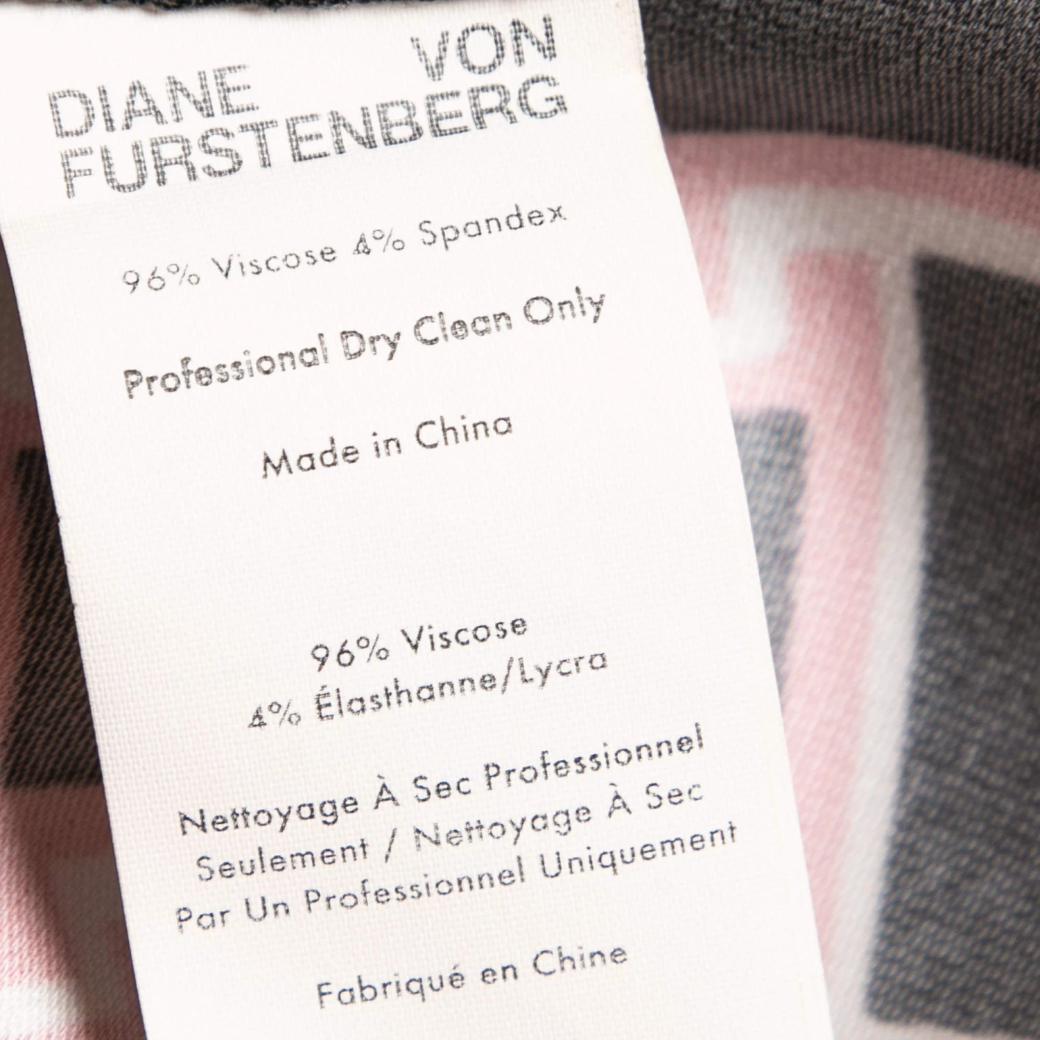 Diane Von Furstenberg Red & Black Printed Stretch Crepe Wide-Leg Trousers M Waist 28" For Women 5 Diane Von Furstenberg Red & Black Printed Stretch Crepe Wide-Leg Trousers M Waist 28" For Women - Image 5