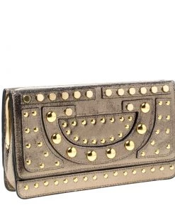 Diane Von Furstenberg Metallic Studded Leather Hayworth Clutch For Women 14 Diane Von Furstenberg Metallic Studded Leather Hayworth Clutch For Women -Diane Von Furstenberg shop luxury women diane von furstenberg used handbags p216984 009