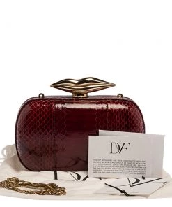 Diane Von Furstenberg Red Python Flirty Minaudiere Clutch For Women 23 Diane Von Furstenberg Red Python Flirty Minaudiere Clutch For Women -Diane Von Furstenberg shop luxury women diane von furstenberg used handbags p336364 003