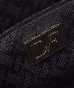 Diane Von Furstenberg Magenta/Black Python Flirty Minaudiere Chain Clutch For Women 18 Diane Von Furstenberg Magenta/Black Python Flirty Minaudiere Chain Clutch For Women -Diane Von Furstenberg shop luxury women diane von furstenberg used handbags p357170 011