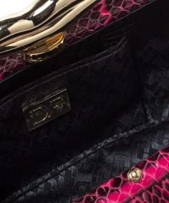 Diane Von Furstenberg Magenta/Black Python Flirty Minaudiere Chain Clutch For Women 17 Diane Von Furstenberg Magenta/Black Python Flirty Minaudiere Chain Clutch For Women -Diane Von Furstenberg shop luxury women diane von furstenberg used handbags p357170 012