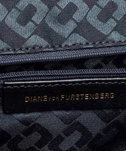 Diane Von Furstenberg Salmon Pink Quilted Leather 440 Flap Clutch For Women -Diane Von Furstenberg shop luxury women diane von furstenberg used handbags p450150 010