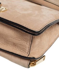 Diane Von Furstenberg Beige Croc Embossed Nubuck Leather 440 Les Crossbody Bag For Women 23 Diane Von Furstenberg Beige Croc Embossed Nubuck Leather 440 Les Crossbody Bag For Women -Diane Von Furstenberg shop luxury women diane von furstenberg used handbags p505544 004