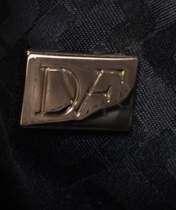 Diane Von Furstenberg Grey/Metallic Lizard Embossed And Leather Mini 440 Shoulder Bag For Women 18 Diane Von Furstenberg Grey/Metallic Lizard Embossed And Leather Mini 440 Shoulder Bag For Women -Diane Von Furstenberg shop luxury women diane von furstenberg used handbags p574477 011